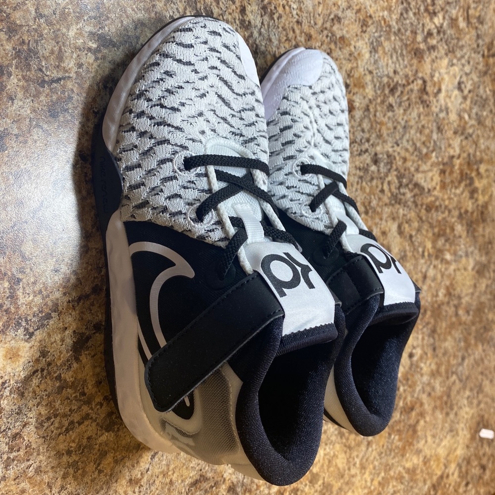 Kids KD sneakers